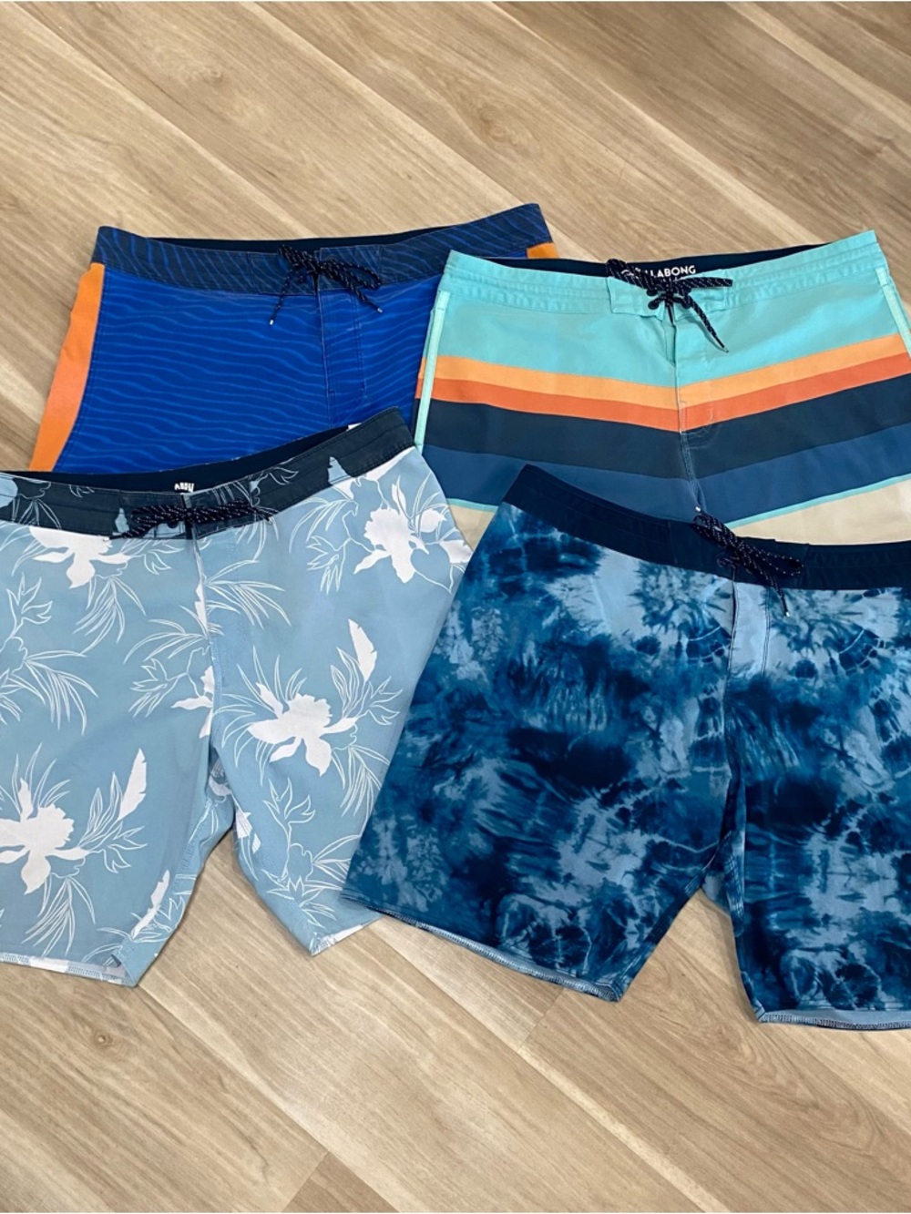 Billabong Men's Board Shorts Bundle of 4 Size 38